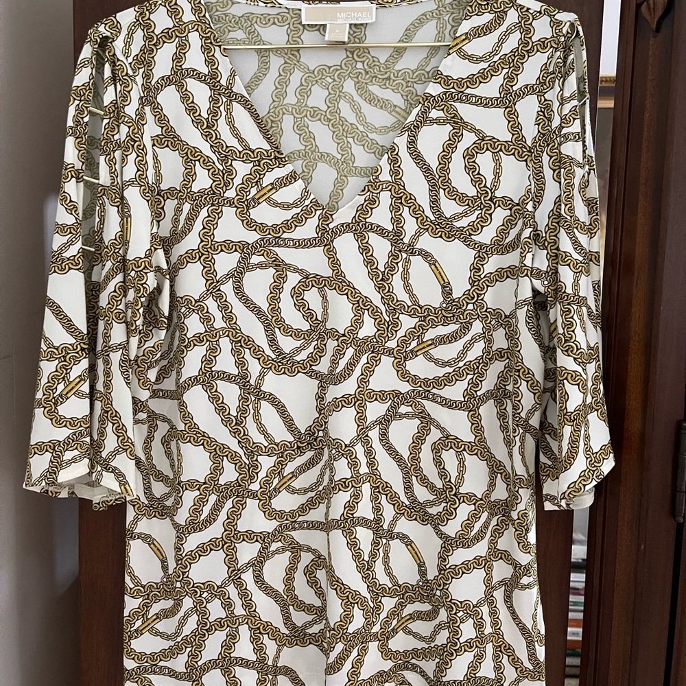 Michael Kors Patterned Blouse in strech fabric.